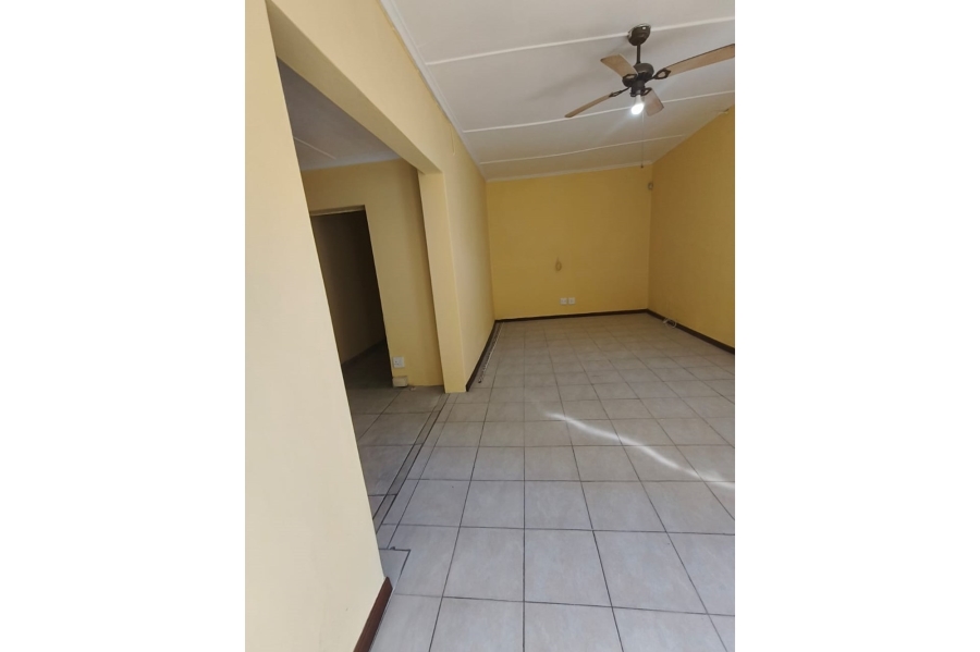 To Let 2 Bedroom Property for Rent in Amalinda Eastern Cape